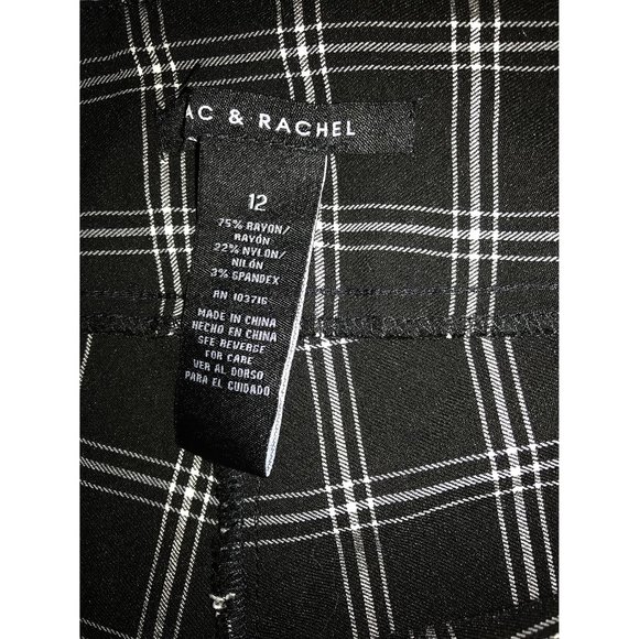 Straight Leg Checkered Pants - Picture 5 of 6